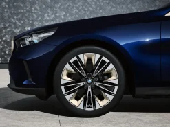 BMW Alufelge Aerodynamik 937 bicolor (jetblack uni/glanzgedreht) 8,5Jx20 H2 ET28 5er G60 G61