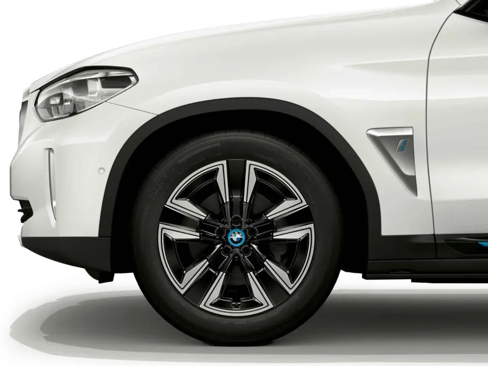 BMW Alufelge Aerodynamik 842 jet black uni 8Jx19 ET34 iX3 G08