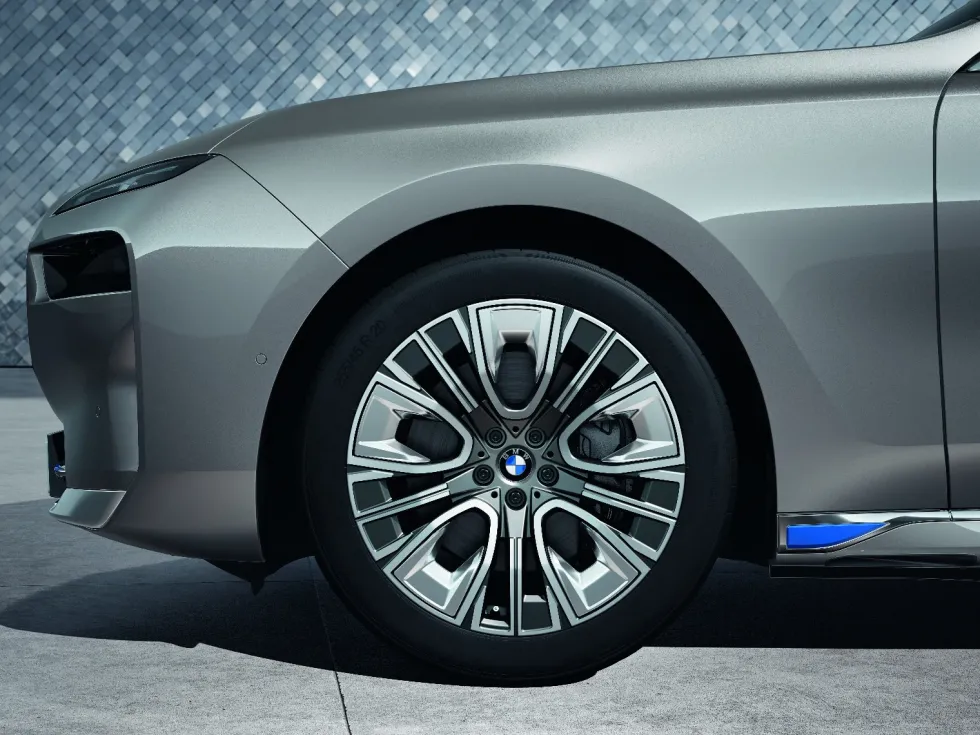 BMW Alufelge Aerodynamikrad 906 bicolor (gunmetal grey/hochglanzpoliert) 10,5Jx20 ET 44 Hinterachse 7er G70