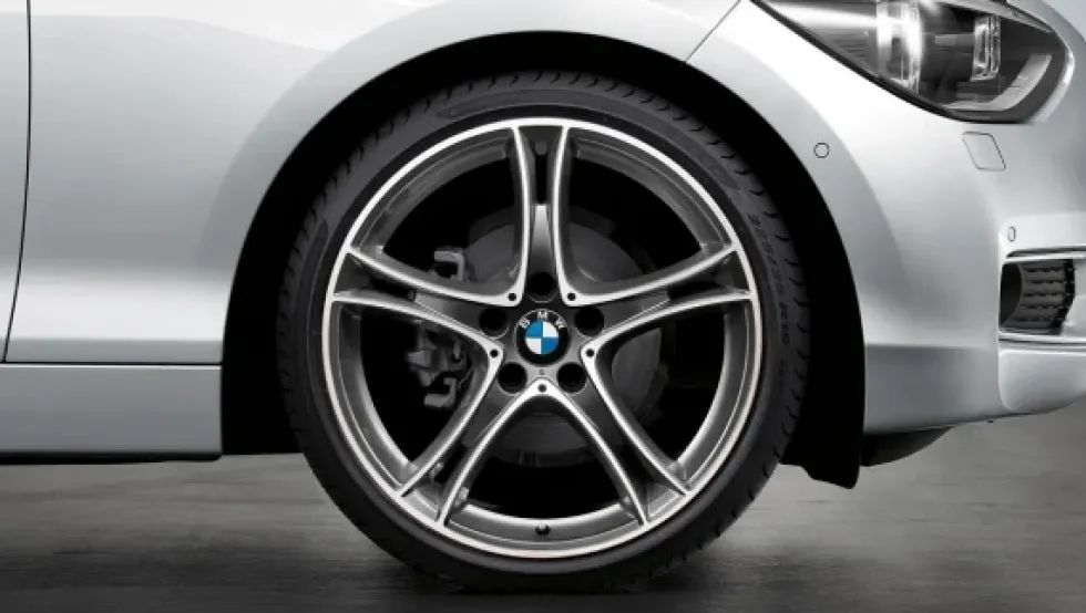 BMW Alufelge Doppelspeiche 361 orbitgrey/glanzgedreht 8Jx18 ET57 1er F40 2er F44/F45/F46