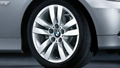 BMW Alufelge Doppelspeiche 161 silber 8Jx17 ET34 3er E90/E91E92/E93 Vorderachse