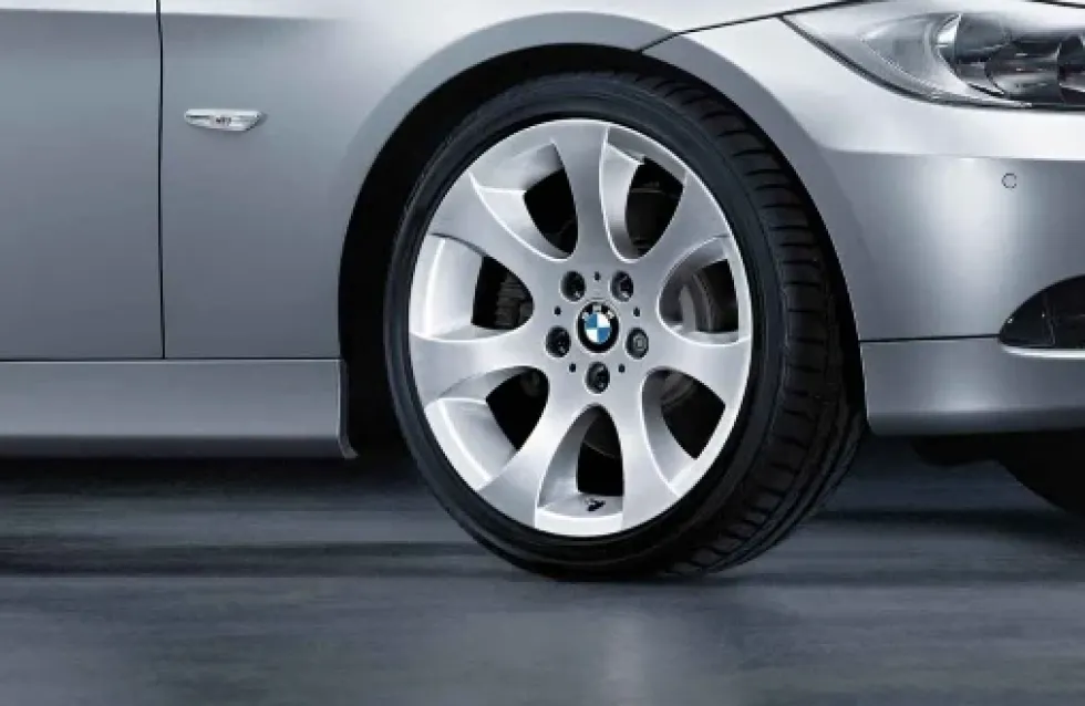 BMW Alufelge Ellipsoidspeiche 162 silber 8Jx18 ET34 3er E90/E91/E92/E93 Vorderachse