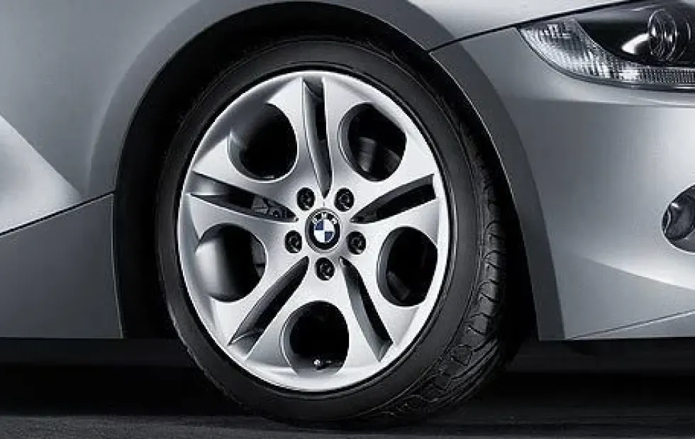 BMW Alufelge Ellipsoidstyling 107 silber 8Jx18 ET47 Z4 E85/E86Vorderachse
