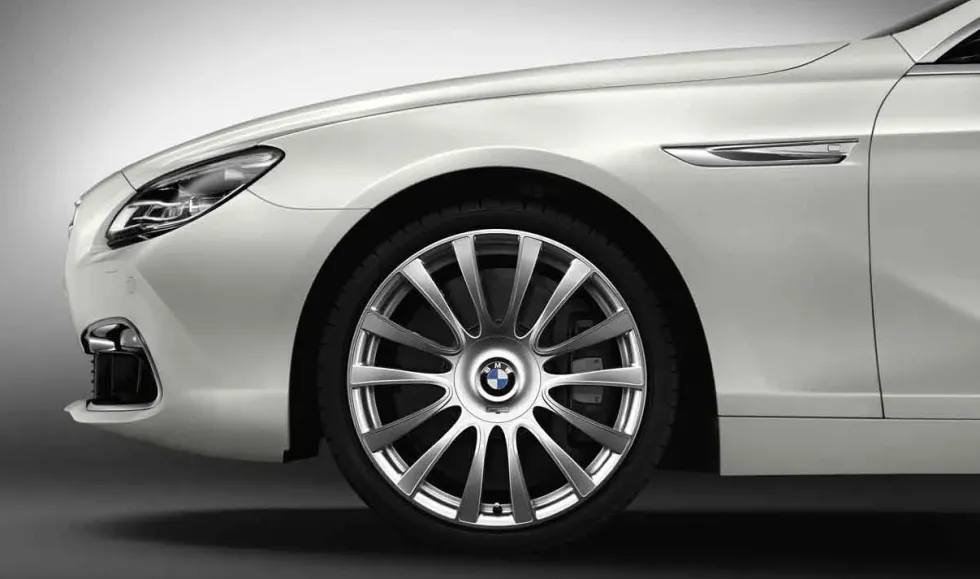 BMW Alufelge Individual V-Speiche 374 silber 9Jx20 ET44 6er F06/F12/F13 Hinterachse