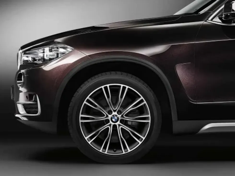 BMW Alufelge Individual V-Speiche 551 silber/glanzgedreht 10Jx20 ET40 X5 F15 X6 F16