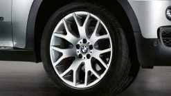 BMW Alufelge Kreuzspeiche 177 silber 10Jx20 ET40 X5 E70 Vorderachse