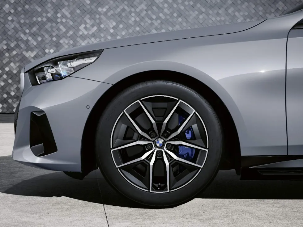 BMW Alufelge M Aerodynamik 936 bicolor (midnight grey/hochglanzpoliert) 10Jx19 ET46 5er G60 G61