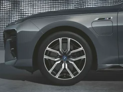 BMW Alufelge M Aerodynamik 907 bicolor (schwarz II/hochglanzpoliert) 9Jx20 ET24 7er G70