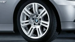 BMW Alufelge M Doppelspeiche 194 silber 8Jx17 ET34 3er E90/E91/E92/E93 Vorderachse