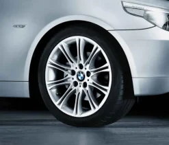 BMW Alufelge M Doppelspeiche 135 silber 8,5Jx18 ET50 3er E46Z4 E85/E86 Hinterachse