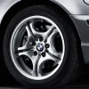 BMW Alufelge M Doppelspeiche 68 silber 7,5Jx17 ET41 3er E46 Vorderachse