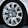 BMW Alufelge M Doppelspeiche 172 silber 8,5Jx19 ET18 5er E60/E61 Vorderachse