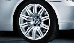 BMW Alufelge M Doppelspeiche 172 silber 8,5Jx19 ET18 5er E60/E61 Vorderachse