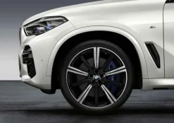 BMW Alufelge M Performance Sternspeiche 749 bicolor (schwarz / glanzgedreht) 10,5J x 22 ET 43 Hinterachse