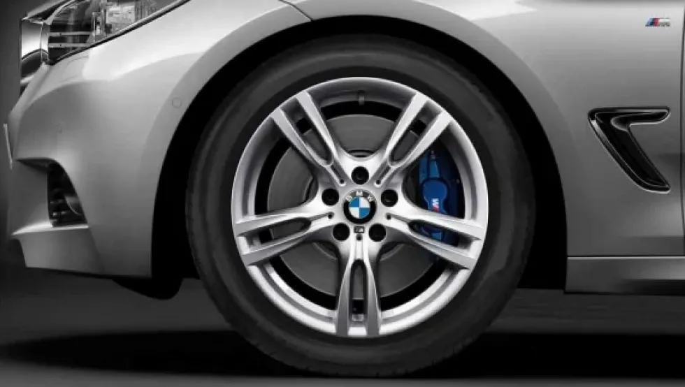 BMW Alufelge M Sternspeiche 400 silber 8,5Jx18 ET47 3er F30/F31 4er F32/F33/F36