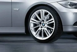 BMW Alufelge M Sternspeiche 193 silber 8Jx18 ET34 3er E90/E91/E92/E93 Vorderachse