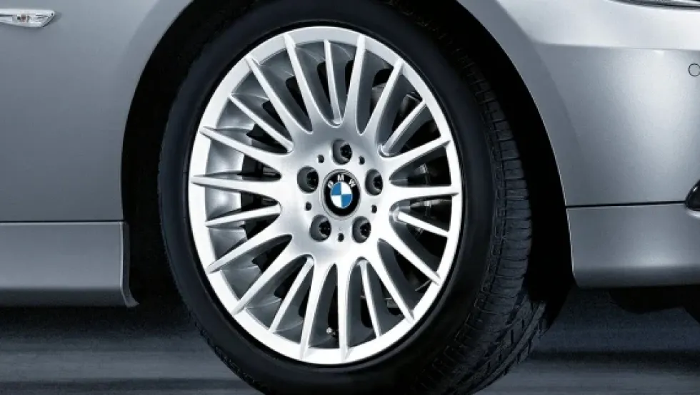 BMW Alufelge Radialspeiche 160 silber 8Jx17 ET34 3er E90/E91/E92/E93 Vorderachse / Hinterachse