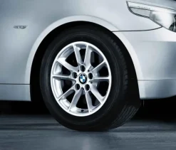 BMW Alufelge Radialspeiche 50 silber 7Jx16 ET20 5er E60/E61 Vorderachse / Hinterachse