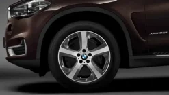 BMW Alufelge Sternspeiche 490 bicolor (orbitgrey/glanzgedreht) 9J x 19 ET 48 Vorderachse / Hinterachse links