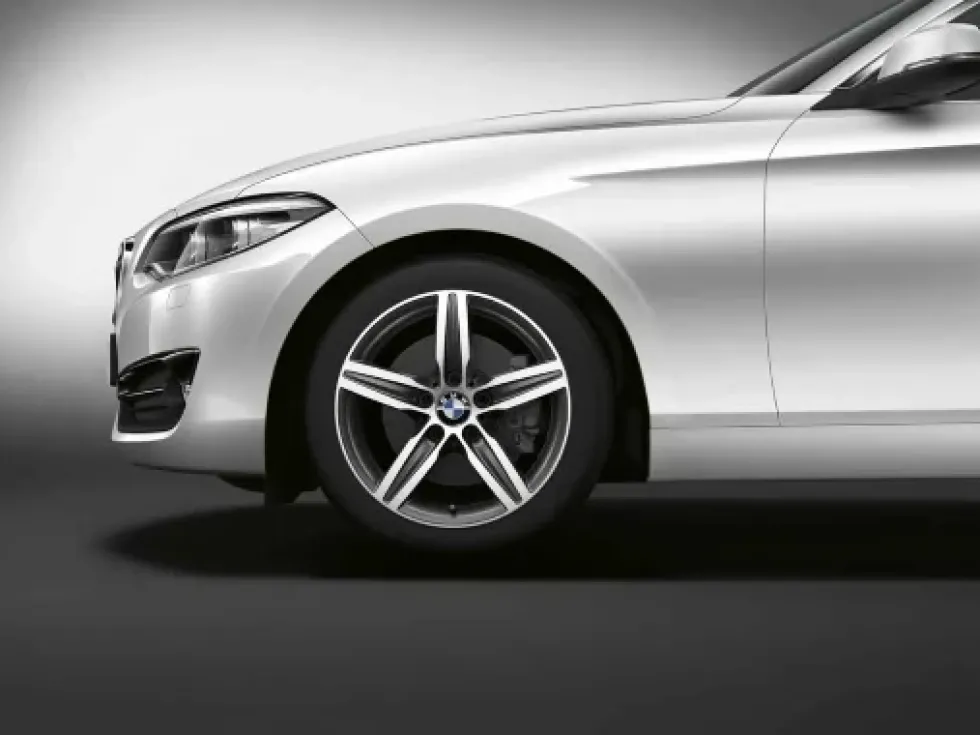 BMW Alufelge Sternspeiche 379 bicolor (orbitgrau / glanzgedreht) 7,5J x 17 ET 54 Vorderachse / Hinterachse