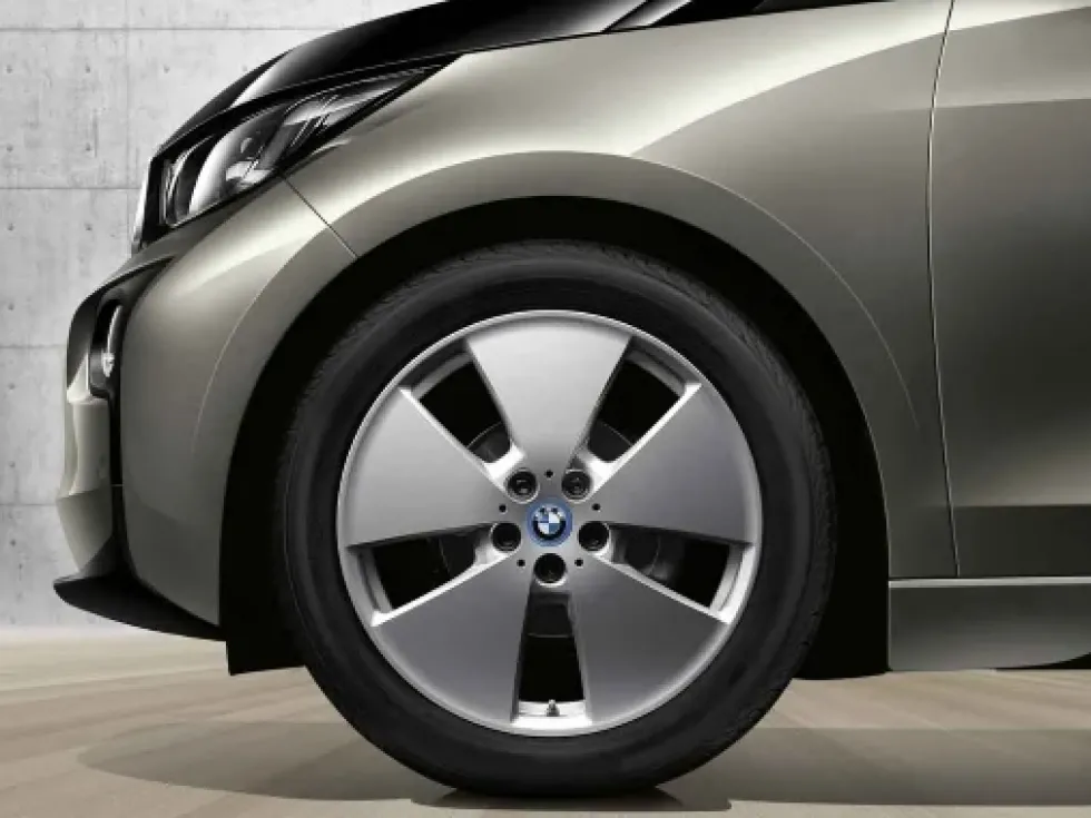 BMW Alufelge Sternspeiche 427 geschmiedet 5,5Jx19 ET53 i3 I01