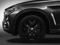 BMW Alufelge Sternspeiche 491 hochglanz-schwarz/glanzgedreht 10J x 20 ET 40 Vorderachse