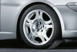BMW Alufelge Sternspeiche 92 8,5J x 19 ET 14 Poliert Vorderachse