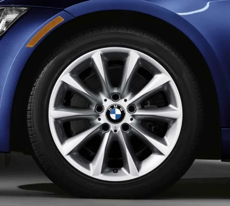 BMW Alufelge Sternspeiche 340 silber 8Jx17 ET34 3er E90/E91/E92/E93 Vorderachse