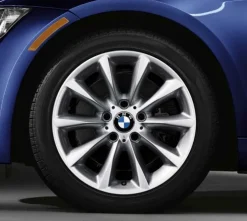 BMW Alufelge Sternspeiche 340 silber 8,5Jx17 ET37 3er E90/E91/E92/E93 Hinterachse