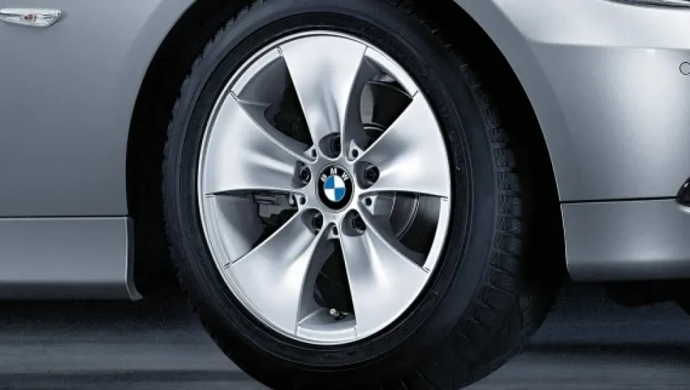 BMW Alufelge Sternspeiche 155 silber 7Jx16 ET34 3er E90/E91 Vorderachse / Hinterachse