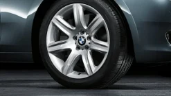 BMW Alufelge Sternspeiche 272 silber 9,5Jx19 ET39 5er F07