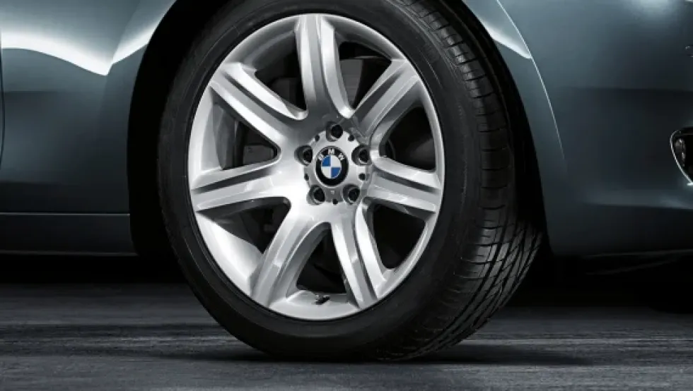BMW Alufelge Sternspeiche 272 silber 9,5Jx19 ET39 5er F07