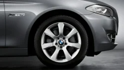 BMW Alufelge Sternspeiche 330 silber 9Jx18 ET445er F10 6er F06/F12/F13