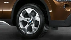 BMW Alufelge Sternspeiche 317 silber 7,5Jx17 ET34 X1 E84 Vorderachse/Hinterachse