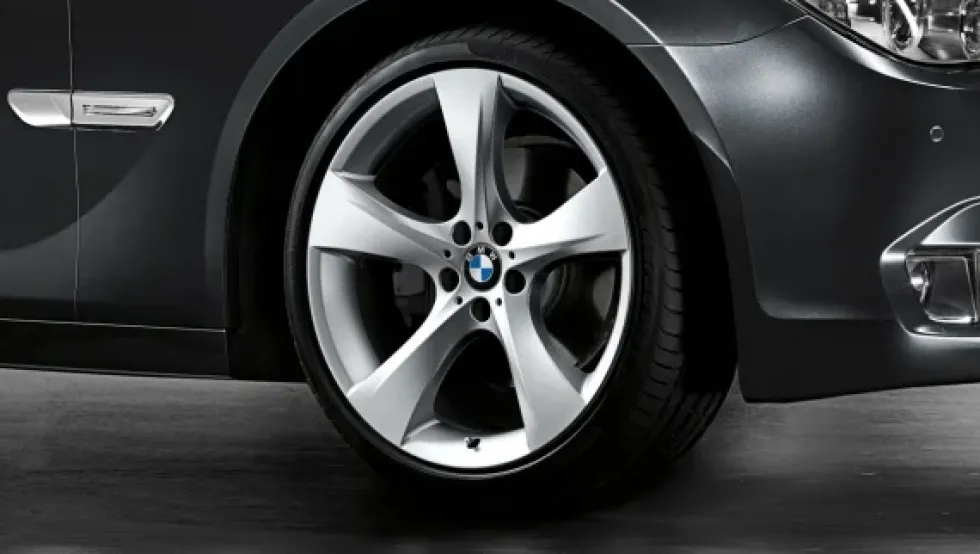 BMW Alufelge Sternspeiche 311 silber 9Jx19 ET41 X1 E84