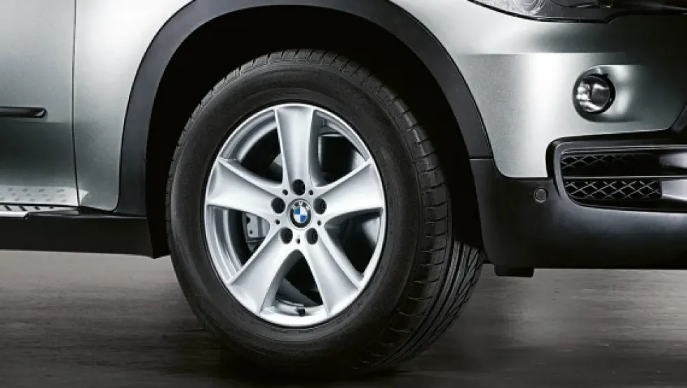 BMW Alufelge Sternspeiche 209 silber 8,5Jx18 ET46 X5 E70 Vorderachse / Hinterachse