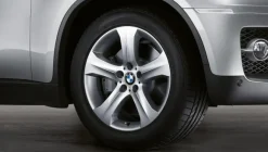 BMW Alufelge Sternspeiche 258 silber 9Jx19 ET18 X6 E71/E72 Hinterachse