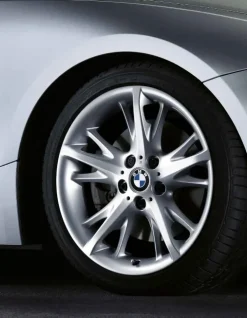 BMW Alufelge Sternspeiche 241 silber 8,5Jx18 ET50 Z4 E85/E86 Hinterachse
