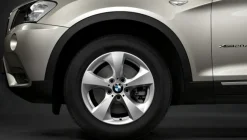 BMW Alufelge Streamline 306 rechte Fahrzeugseite 8J x 17 ET 43 Silber Vorderachse / Hinterachse