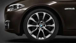 BMW Alufelge Turbinenstyling 453 silber/glanzgedreht 9Jx19 ET44 5er F10 6er F06/F12/F13