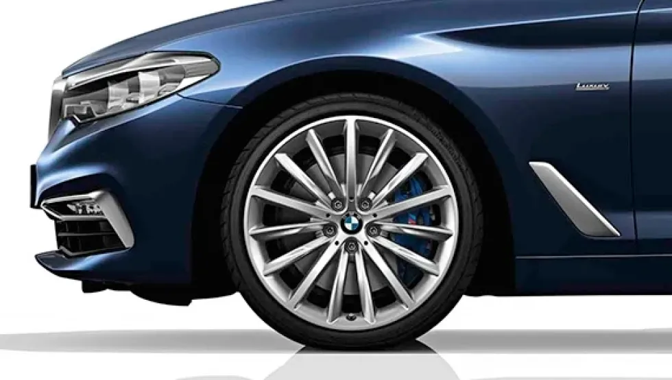 BMW Alufelge Vielspeiche 633 reflexsilber 8J x 19 ET 30 Vorderachse / Hinterachse BMW 5er G30 G31