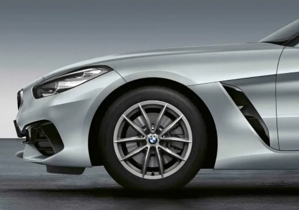 BMW Alufelge V-Speiche 768 reflexsilber 7,5J x 17 ET 24 Vorderachse