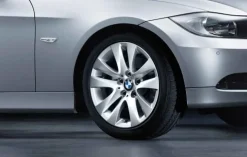 BMW Alufelge V-Speiche 338 silber 8Jx17 ET34 3er E90/E91/E92/E93 Vorderachse/Hinterachse