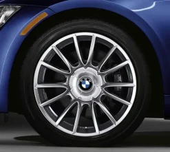 BMW Alufelge V-Speiche 152 silber 8Jx18 ET34 3er E90/E91/E92/E93