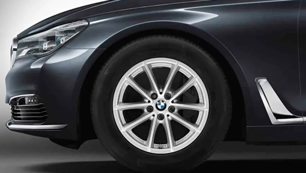 BMW Alufelge V-Speiche 618 silber 7,5J x 17 ET 27 Vorderachse / Hinterachse