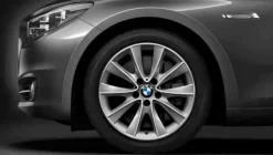 BMW Alufelge V-Speiche 425 silber/glanzgedreht 8Jx18 ET30 5er F07 6er F06/F12/F13 7er F01/F02/F04