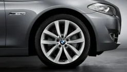 BMW Alufelge V-Speiche 331 silber 8,5Jx19 ET33 5er F10/F11 6er F06/F12/F13