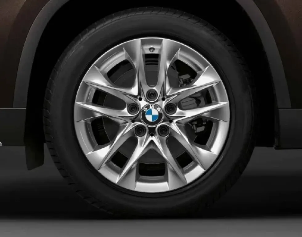 BMW Alufelge V-Speiche 621 silber 7,5Jx17 ET34 X1 E84 Vorderachse/Hinterachse