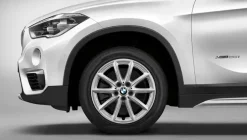 BMW Alufelge V-Speiche 560 silber 7,5 J x 17 ET 52 Vorderachse / Hinterachse