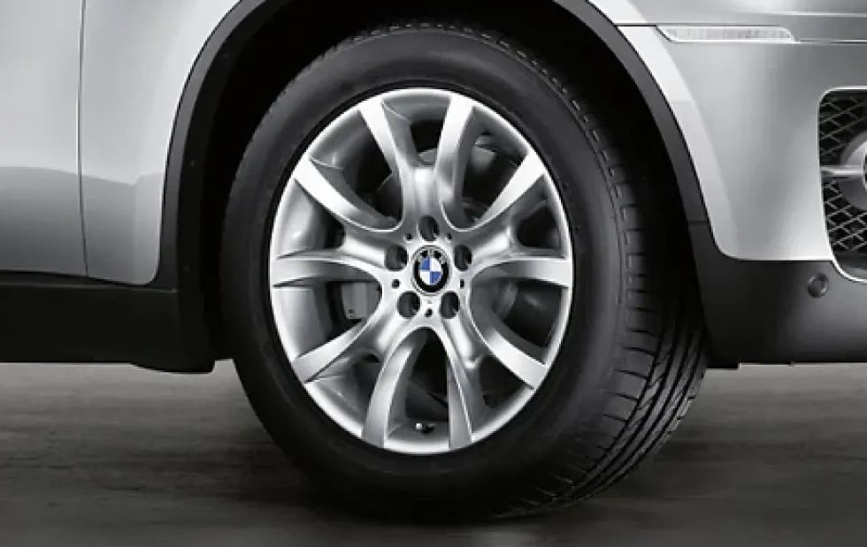BMW Alufelge V-Speiche 257 silber 9Jx19 ET48 X6 E71/E72 Vorderachse